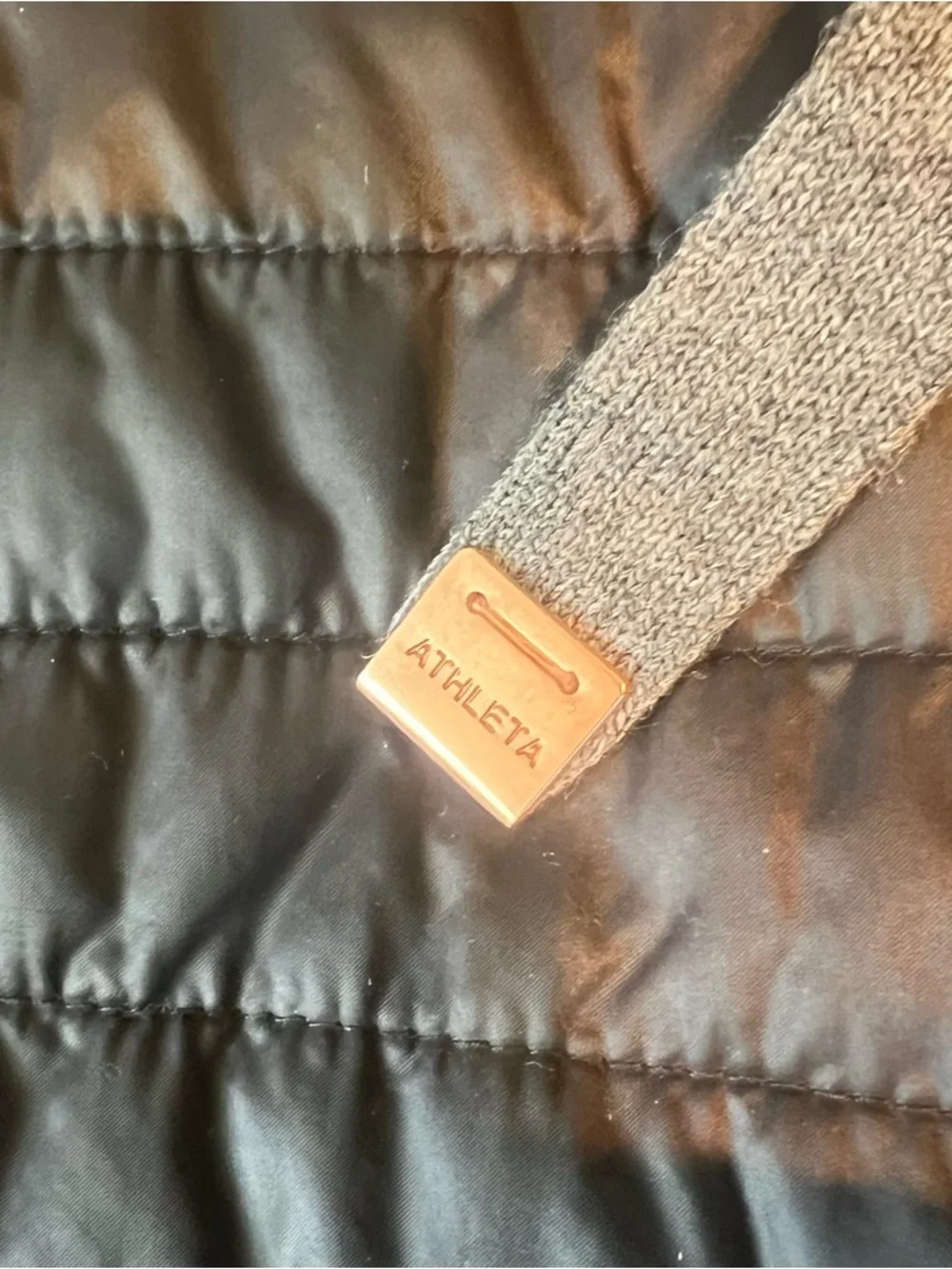 Athleta Cropped Puffer Vest - Picture 8 of 9
